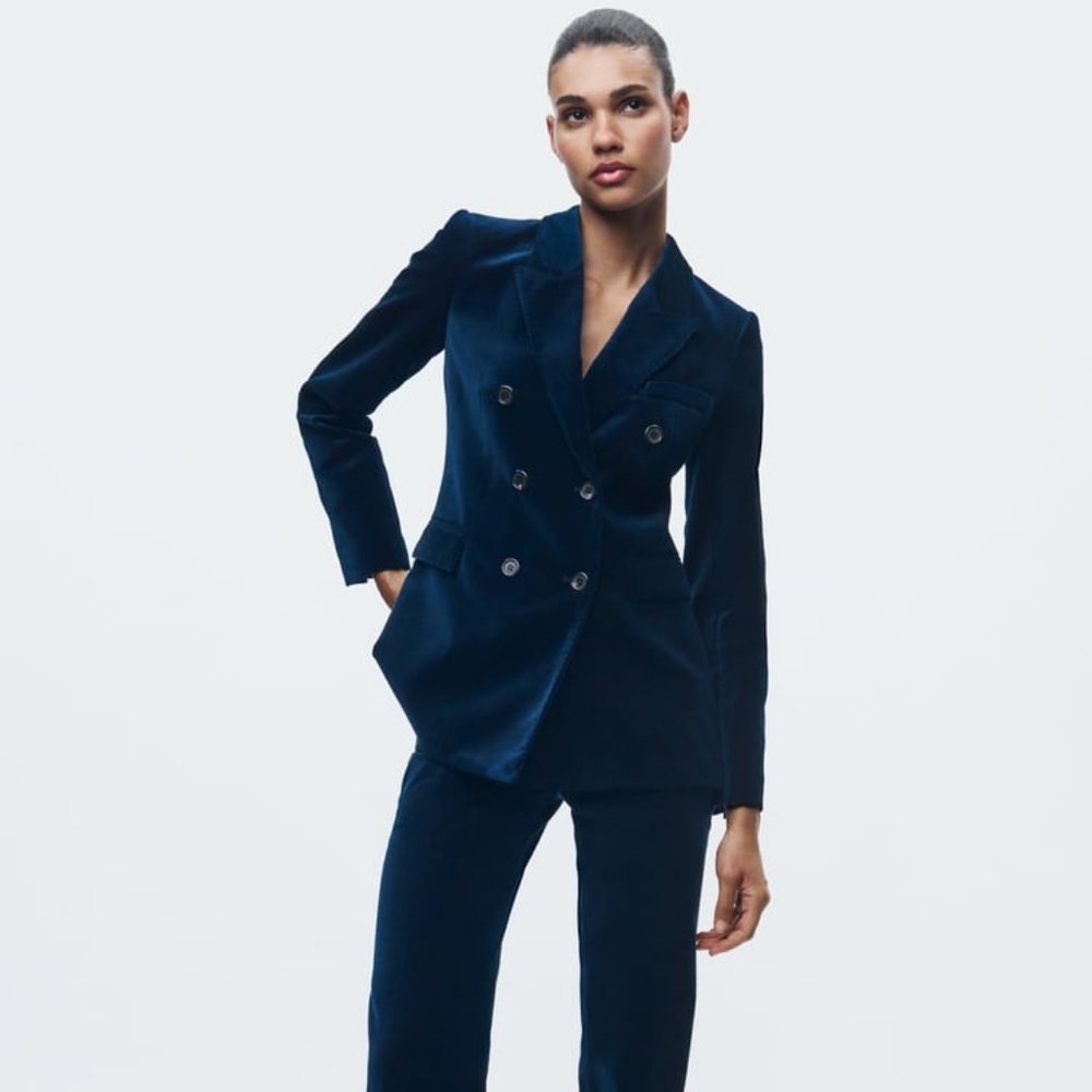 ZARA DOUBLE-BREASTED VELVET JACKET ZW COLLECTION AND STRAIGHT LEG PANTS